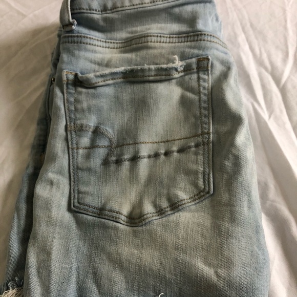 American Eagle light wash shorts - Picture 2 of 4
